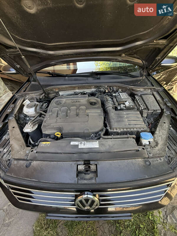 Універсал Volkswagen Passat 2019 в Чернівцях