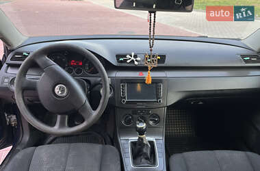 Седан Volkswagen Passat 2006 в 