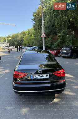 Седан Volkswagen Passat 2016 в 