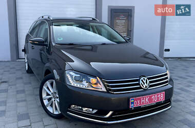 Універсал Volkswagen Passat 2012 в 