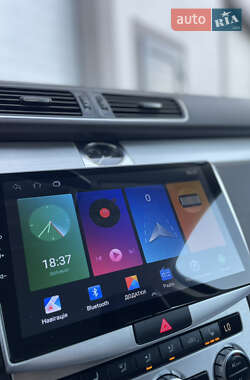 Універсал Volkswagen Passat 2012 в 