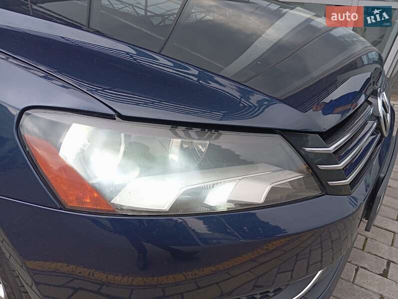 Седан Volkswagen Passat 2014 в Києві