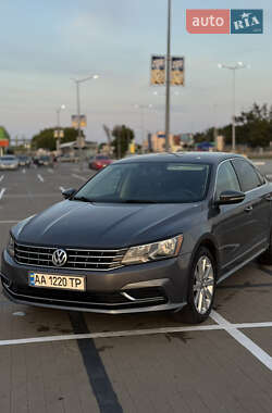 Седан Volkswagen Passat 2015 в Борисполі
