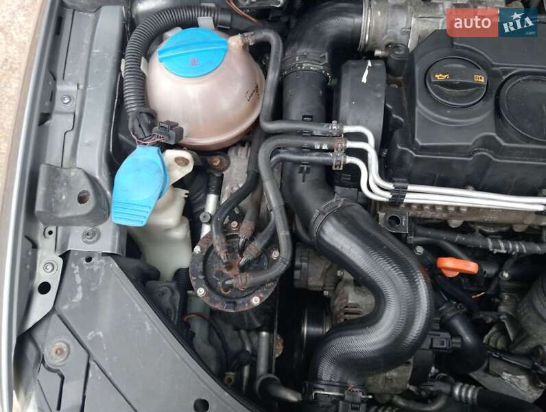 Универсал Volkswagen Passat 2005 в Киеве