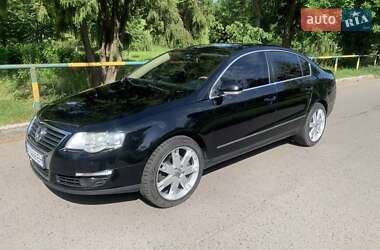 Седан Volkswagen Passat 2007 в Ровно