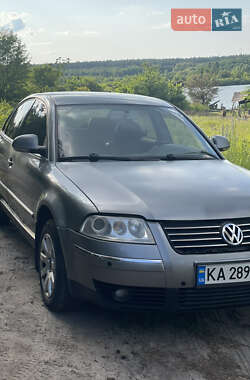 Седан Volkswagen Passat 2004 в 