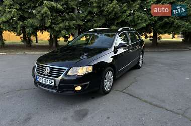 Универсал Volkswagen Passat 2009 в Ровно