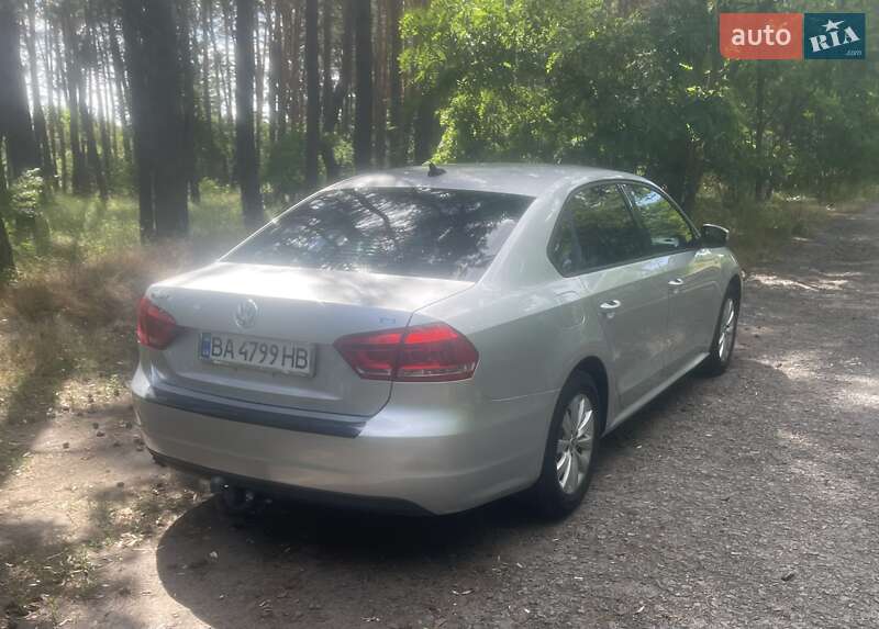 Седан Volkswagen Passat 2014 в Києві