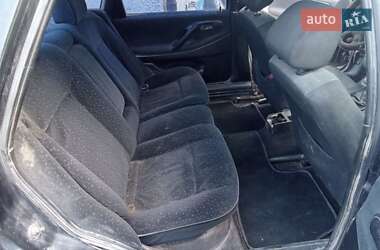 Седан Volkswagen Passat 1994 в 