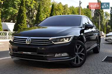 Седан Volkswagen Passat 2018 в Одесі