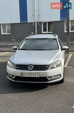 Универсал Volkswagen Passat 2013 в Хмельницком