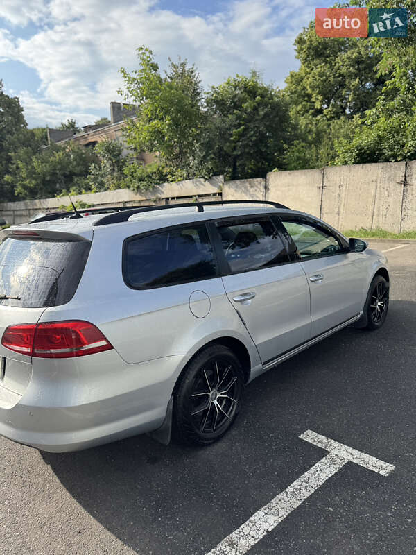 Универсал Volkswagen Passat 2013 в Хмельницком