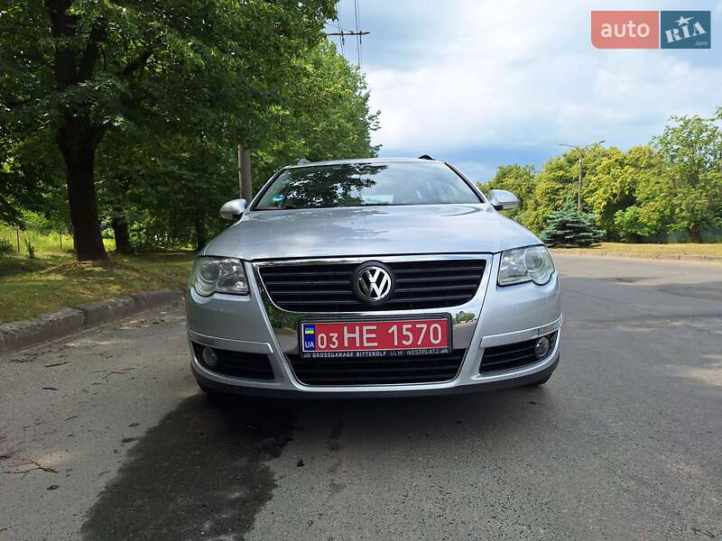 Універсал Volkswagen Passat 2009 в 