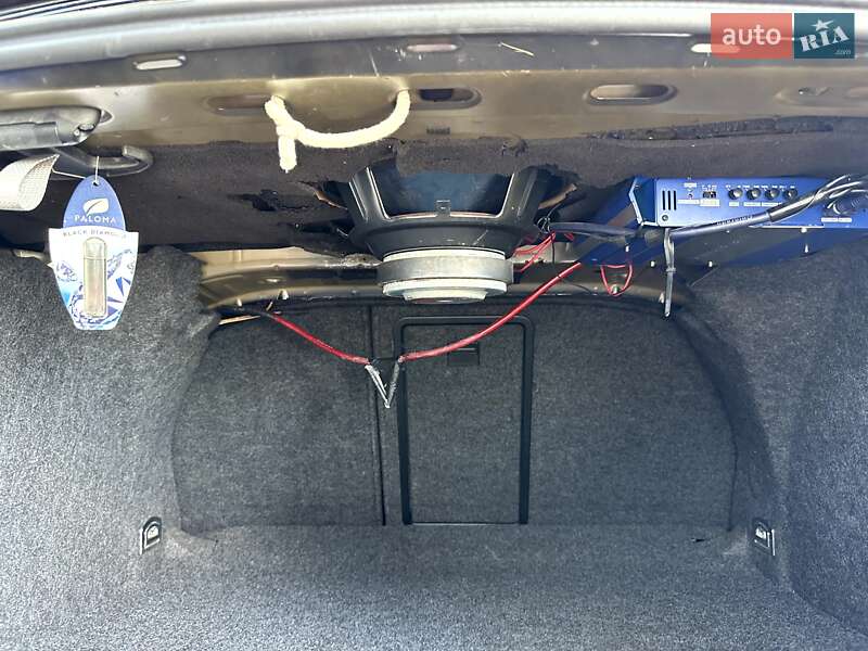 Седан Volkswagen Passat 2006 в Ивано-Франковске фото 64 Седан Volkswagen Passat 2006 в Ивано-Франковске