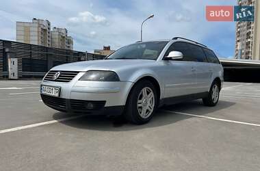 Универсал Volkswagen Passat 2004 в Киеве