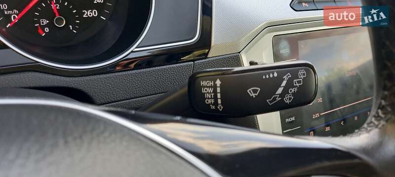 Універсал Volkswagen Passat 2017 в Новому Розділі