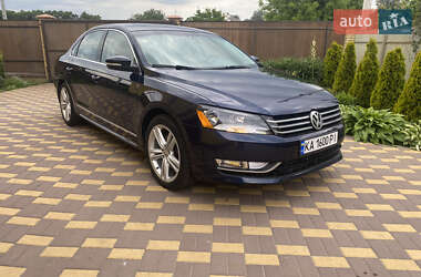 Седан Volkswagen Passat 2014 в Киеве