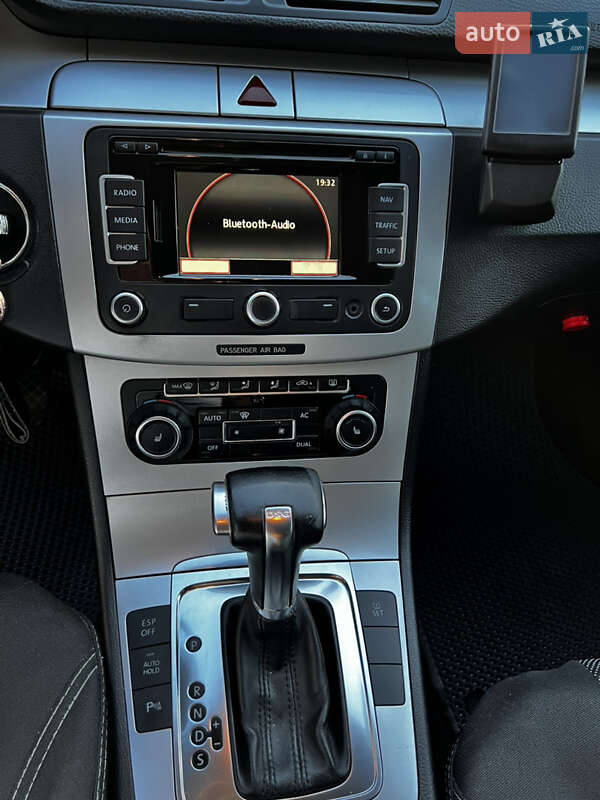 Универсал Volkswagen Passat 2010 в Томашполе