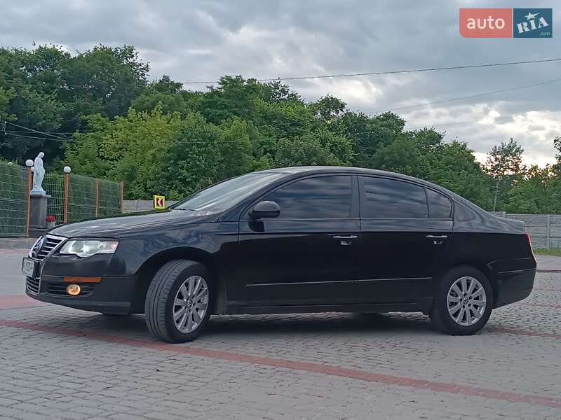 Седан Volkswagen Passat 2007 в Золочеве