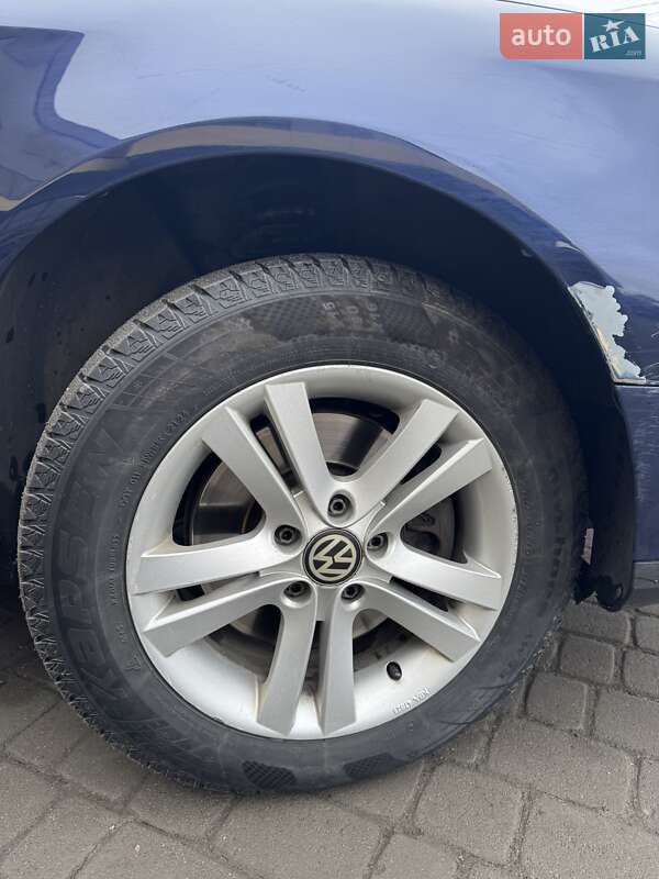 Універсал Volkswagen Passat 2008 в Шепетівці