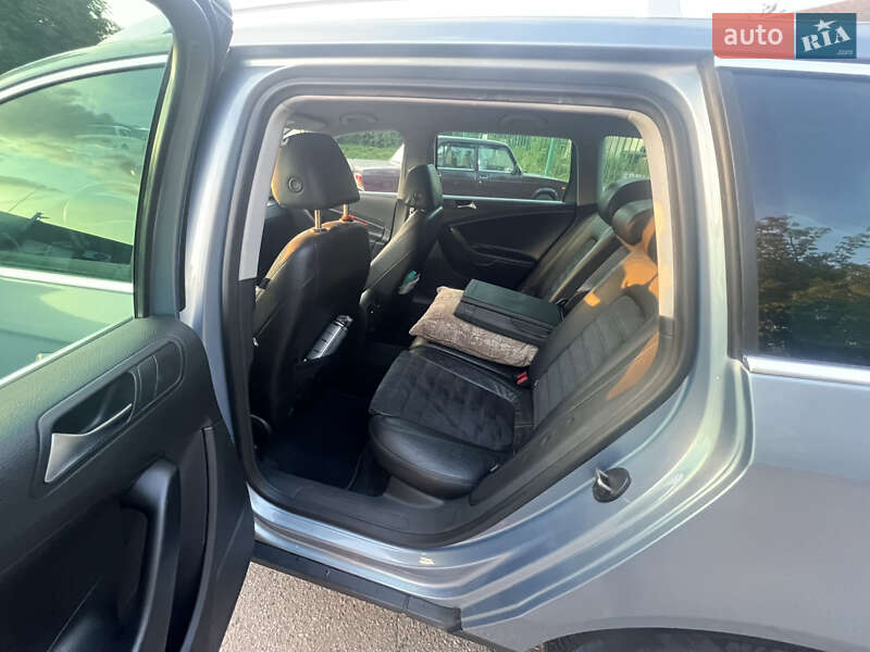 Універсал Volkswagen Passat 2008 в Харкові