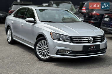 Седан Volkswagen Passat 2015 в Києві
