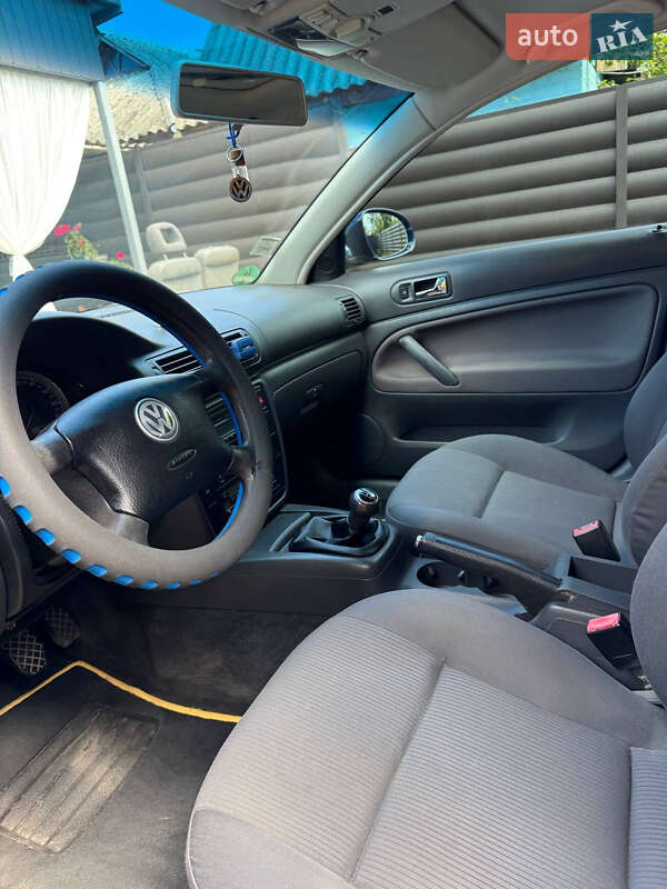 Універсал Volkswagen Passat 2005 в Гайвороні