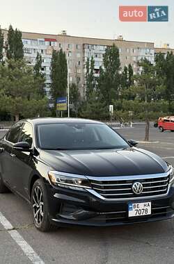 Седан Volkswagen Passat 2020 в Николаеве