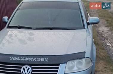 Седан Volkswagen Passat 2002 в Теофиполе