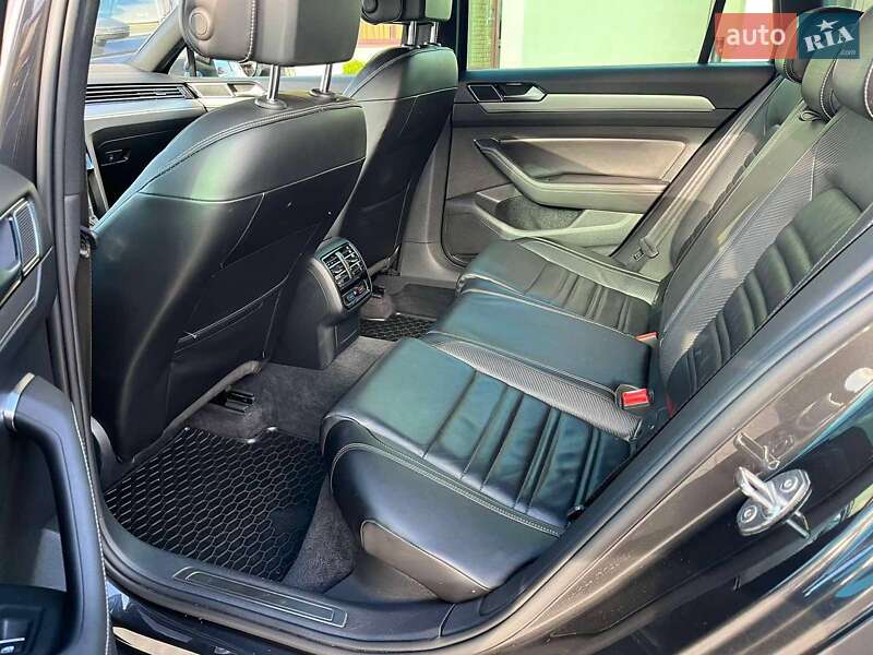 Універсал Volkswagen Passat 2018 в Полтаві