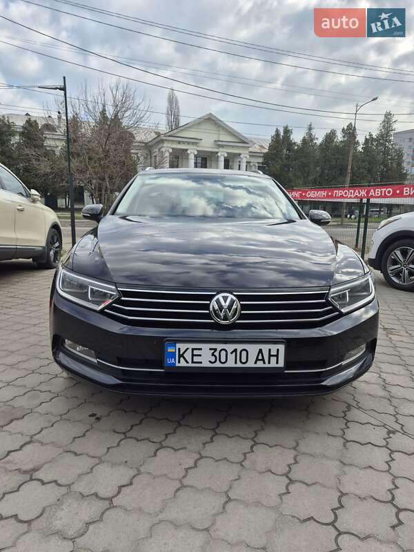 Універсал Volkswagen Passat 2015 в Дніпрі