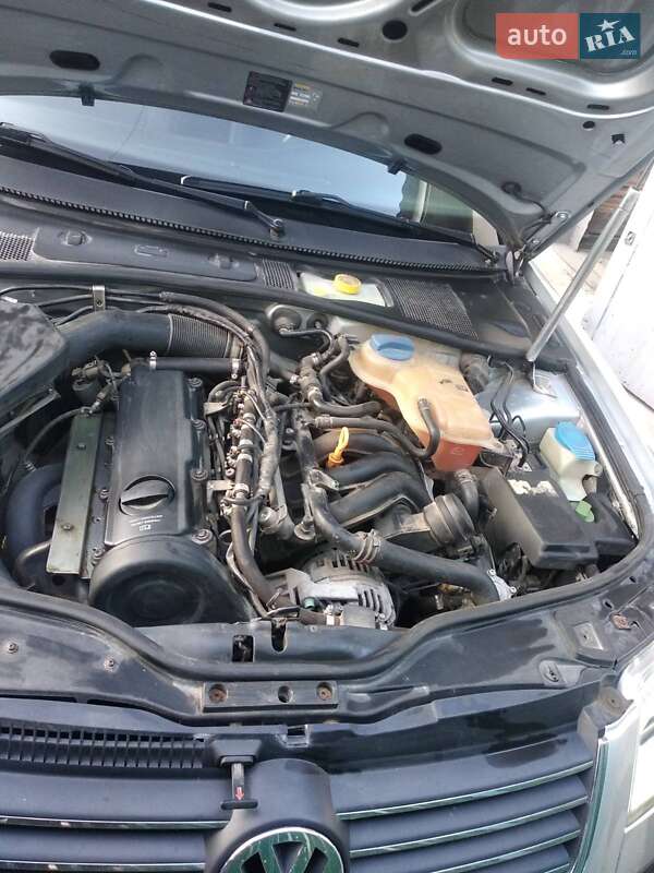 Универсал Volkswagen Passat 2001 в Бориславе