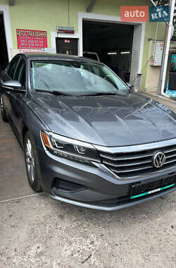 Седан Volkswagen Passat 2020 в Киеве