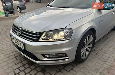 Универсал Volkswagen Passat 2013 в Ивано-Франковске
