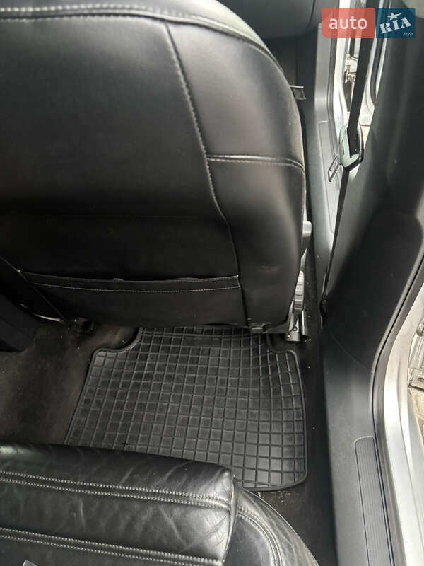 Універсал Volkswagen Passat 2013 в Івано-Франківську