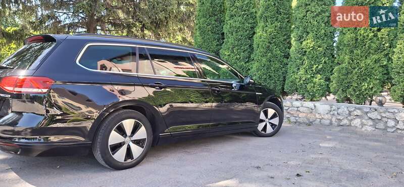 Универсал Volkswagen Passat 2016 в Тернополе
