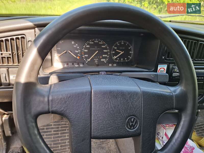 Volkswagen Passat 1992