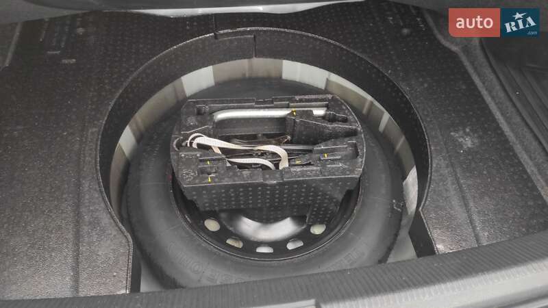 Седан Volkswagen Passat 2018 в Киеве