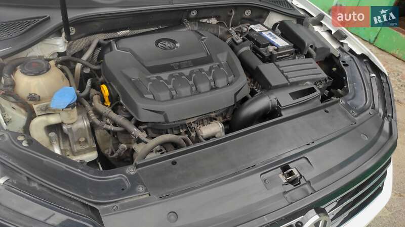 Седан Volkswagen Passat 2018 в Киеве