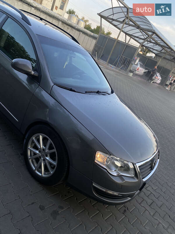 Универсал Volkswagen Passat 2006 в Житомире