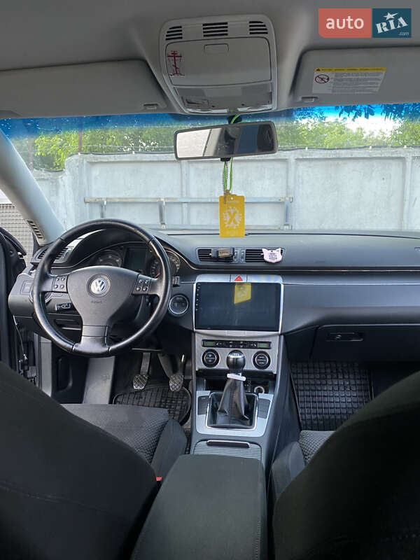 Универсал Volkswagen Passat 2006 в Житомире