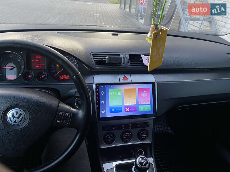 Универсал Volkswagen Passat 2006 в Житомире