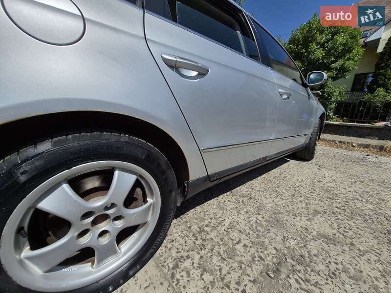Универсал Volkswagen Passat 2006 в Ужгороде