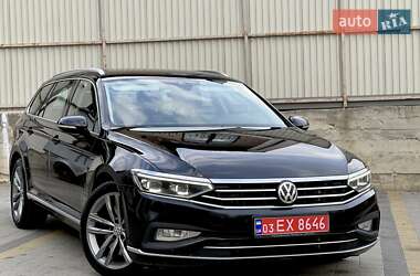Універсал Volkswagen Passat 2019 в Ужгороді