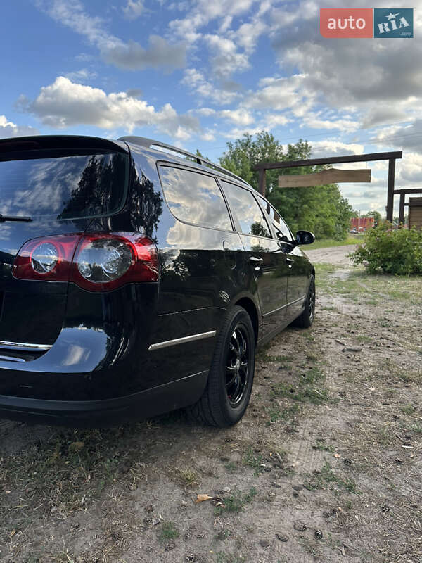 Универсал Volkswagen Passat 2005 в Полтаве