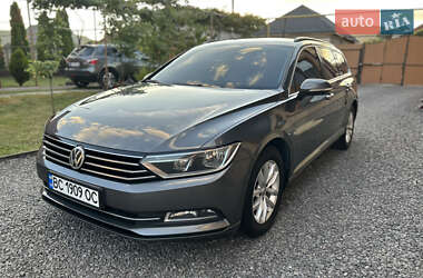 Універсал Volkswagen Passat 2015 в Мукачевому
