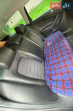 Універсал Volkswagen Passat 2010 в 