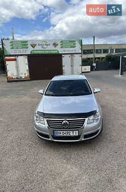 Седан Volkswagen Passat 2006 в Первомайську