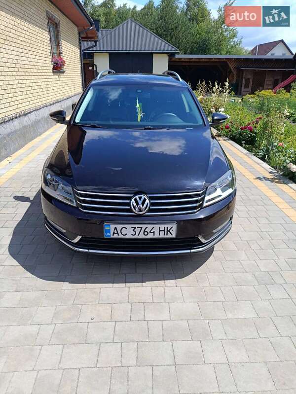 Универсал Volkswagen Passat 2010 в Старой Выжевке