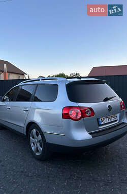 Універсал Volkswagen Passat 2009 в Тячеві